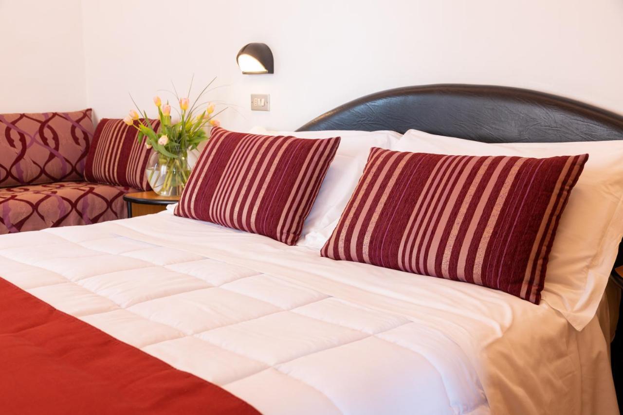 Double Room with Balcony and Sea View,1257729010:JPEG